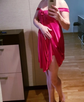 🌹 Ненасытная и страстная, я открыта для всех твоих фантазий и желаний. 💋 Живу в самом сердце Москвы, в Москве, где собственное уютное гнездышко ждет нас. 🔥 Я хочу сделать все, чтобы наша встреча была незабываемой! У меня есть отличные отзывы и настоящие фото, убедись сам! 💖 Мои услуги не ограничены - горячие эксперименты, эротический массаж, ласки, сексуальные игры и многое другое... Открой мне двери своих фантазий, и я сделаю все, чтобы они стали реальностью! 🌟 Не упусти возможность окунуться в водоворот наслаждения со мной, звони прямо сейчас. Я жду тебя... 💫 Ксения